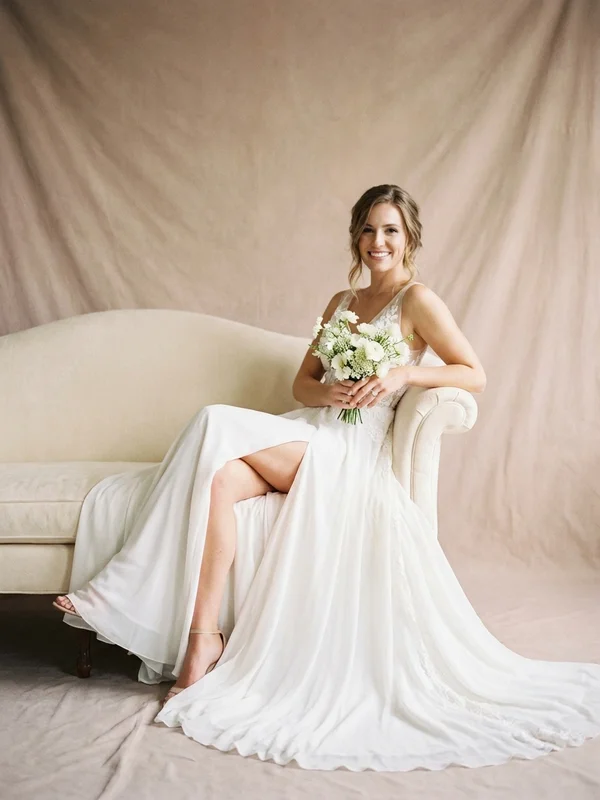 Thigh Slit Wedding Dresses - 1