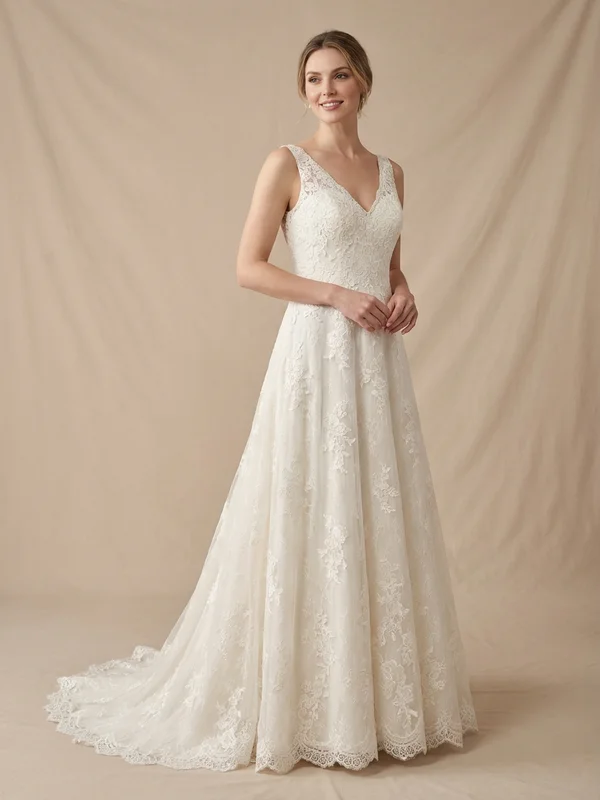 Arabella — Ivory Lace A-Line Wedding Dress with Scalloped Train - 1